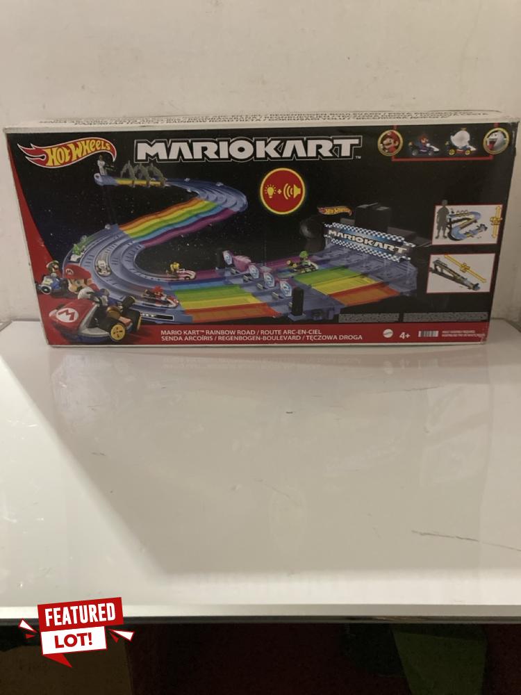 Lot 5  
            Birmingham SR107 - Parcel Delivery Only 

                
HOT WHEELS X MARIO KART RAINBOW ROAD RACEWAY ORIGINAL RRP £134