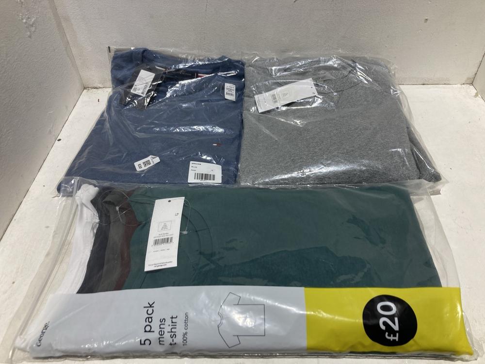 Lot 630  
            Birmingham SR107 - Parcel Delivery Only 

                
3 X ITEMS TO INCLUDE TOMMY HILFIGER COTTON CREW NECK SIZE L