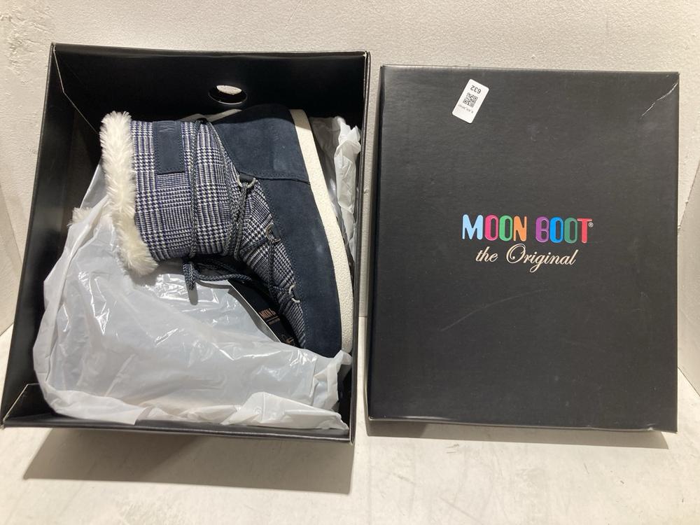 Lot 632  
            Birmingham SR107 - Parcel Delivery Only 

                
MOON BOOT THE ORIGINAL SIZE 5