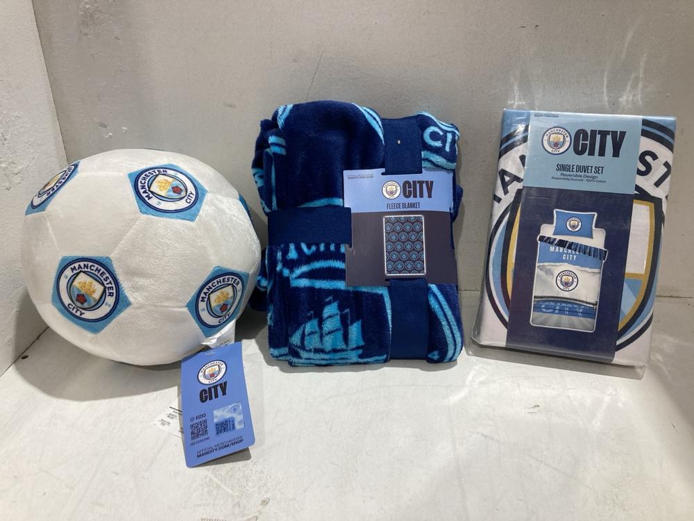 Lot 667  
            Birmingham SR107 - Parcel Delivery Only 

                
3 X ITEMS TO INCLUDE MANCHESTER CITY FC SINGLE DUVET SET