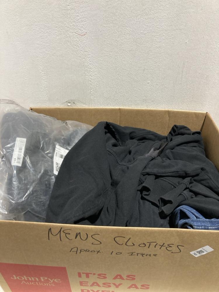Lot 741  
            Birmingham SR107 - Parcel Delivery Only 

                
ASSORTED BOX OF MEN'S CLOTHING TO INCLUDE WEEKEND OFFENDER BLACK HOODY SIZE XXXL