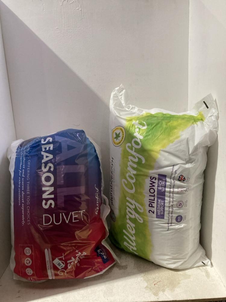 Lot 784  
            Birmingham SR107 - Parcel Delivery Only 

                
ASSORTED LINEN TO INCLUDE ALLERGY COMFORT PILLOW SET OF 2