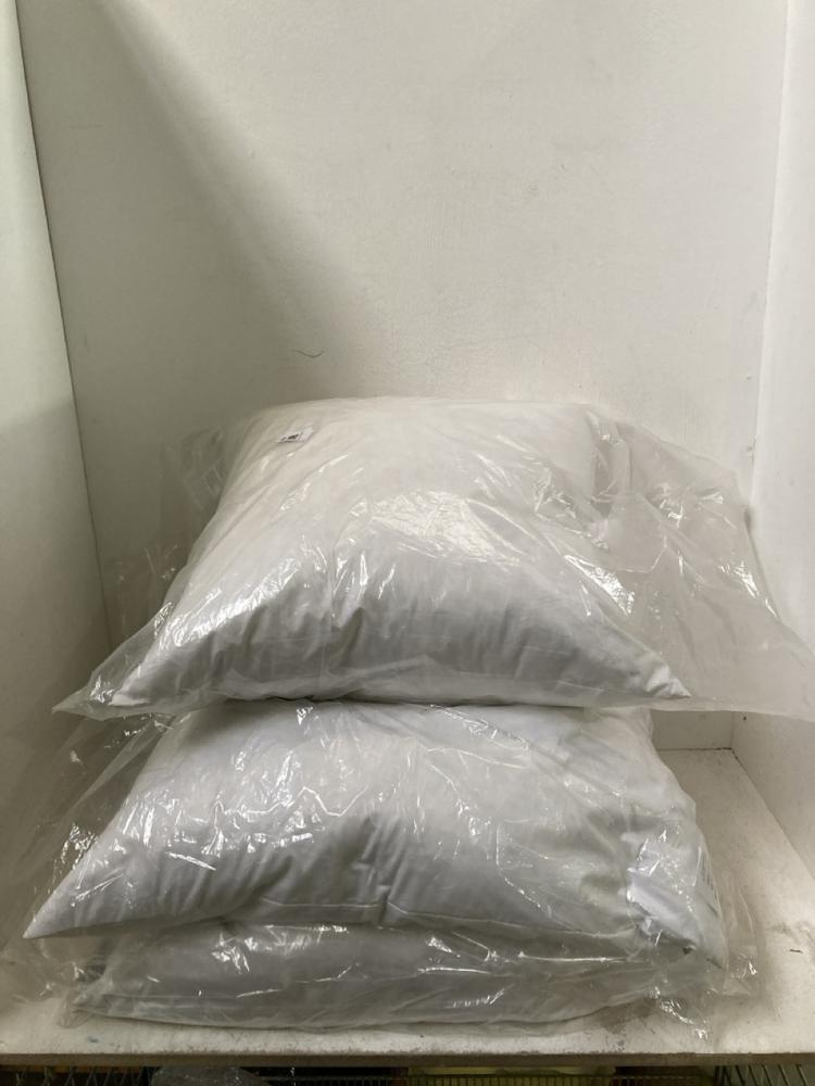 Lot 827  
            Birmingham SR107 - Parcel Delivery Only 

                
3 X WHITE SQUARE CUSHION PILLOWS