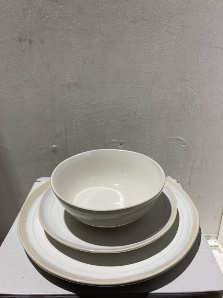 Lot 828  
            Birmingham SR107 - Parcel Delivery Only 

                
JOHN LEWIS & PARTNERS - STONEWARE DINNER SET 12 PIECES