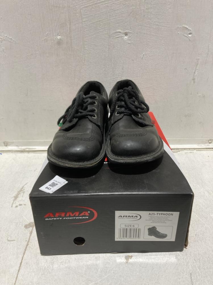 Lot 843  
            Birmingham SR107 - Parcel Delivery Only 

                
2 X ITEMS TO INCLUDE ARMA A25-TYPHOON WATERPROOF SAFETY BOOTS UK SIZE 6