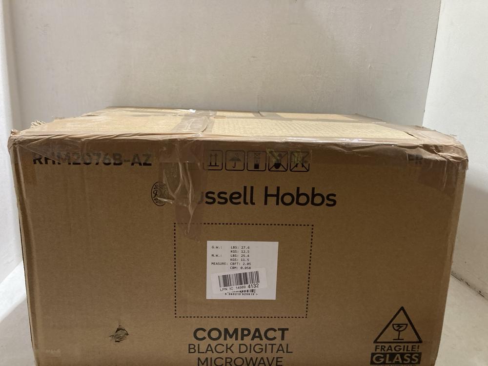 Lot 909  
            Birmingham SR107 - Parcel Delivery Only 

                
GROHE BAUEDGE MIXER TAP