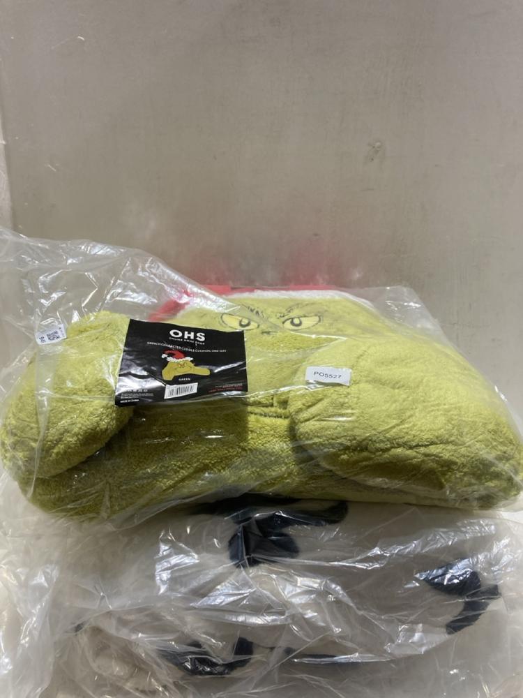 Lot 949  
            Birmingham SR107 - Parcel Delivery Only 

                
ASSORTED LINEN TO INCLUDE GRINCH CHARACTER CUDDLE CUSHION ONE SIZE