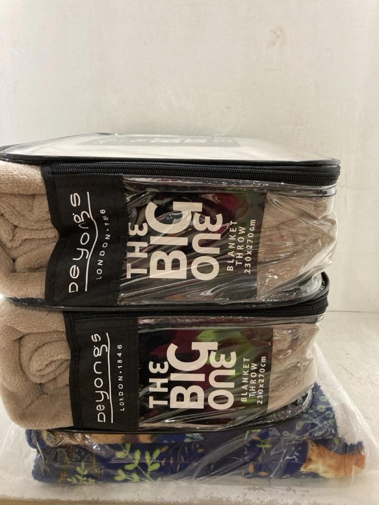 Lot 984  
            Birmingham SR107 - Parcel Delivery Only 

                
ASSORTED LINEN TO INCLUDE DEYONGS ULTRA PLUSH PRINTED THROW