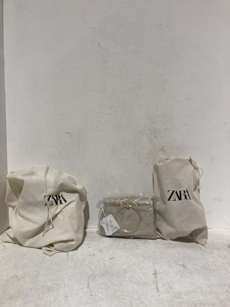 Lot 992  
            Birmingham SR107 - Parcel Delivery Only 

                
ASSORTED WOMEN'S CLOTHING ACCESSORIES TO INCLUDE ZARA GOLD SHOES UK SIZE 5