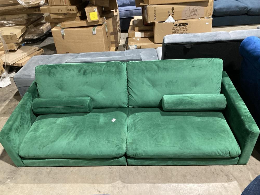 Lot 171  
            Birmingham SR106 - Collection or Optional Delivery Available 

                
GREEN VELVET 3 SEATER SOFA (LOCATION: ROW 4 - C )