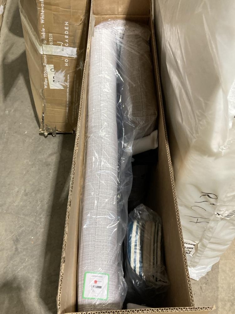 Lot 175  
            Birmingham SR106 - Collection or Optional Delivery Available 

                
HOMCOM 833-066V71GY CHAIR BED IN GREY ORIGINAL RRP £180 (LOCATION: ROW 4 - C )