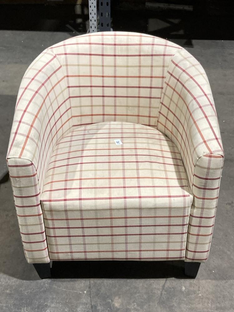 Lot 178  
            Birmingham SR106 - Collection or Optional Delivery Available 

                
TUB CHAIR IN WARM STRIP PATTERN (LOCATION: ROW 4 - C )