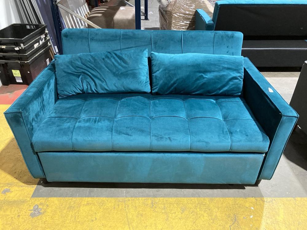 Lot 232  
            Birmingham SR106 - Collection or Optional Delivery Available 

                
2 SEATER SOFA WITH STORAGE (LOCATION: L)