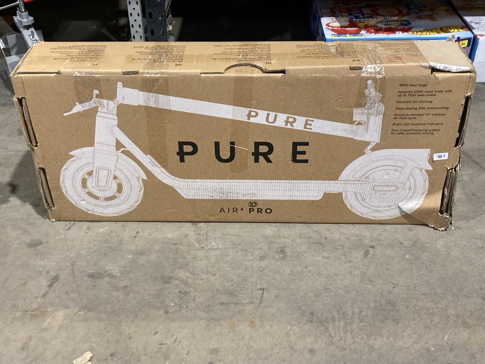 Lot 321  
            Birmingham SR106 - Collection 

                
PURE AIR PRO E-SCOOTER ORIGINAL RRP £419 (LOCATION: RACKINGS)