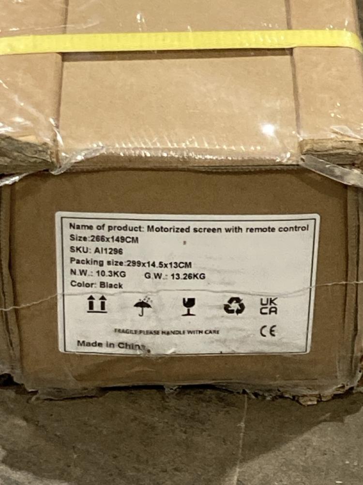 Lot 324  
            Birmingham SR106 - Collection or Optional Delivery Available 

                
DKIEI PULL DOWN PROJECTOR SCREEN - AI1296 - (LOCATION: RACKINGS)