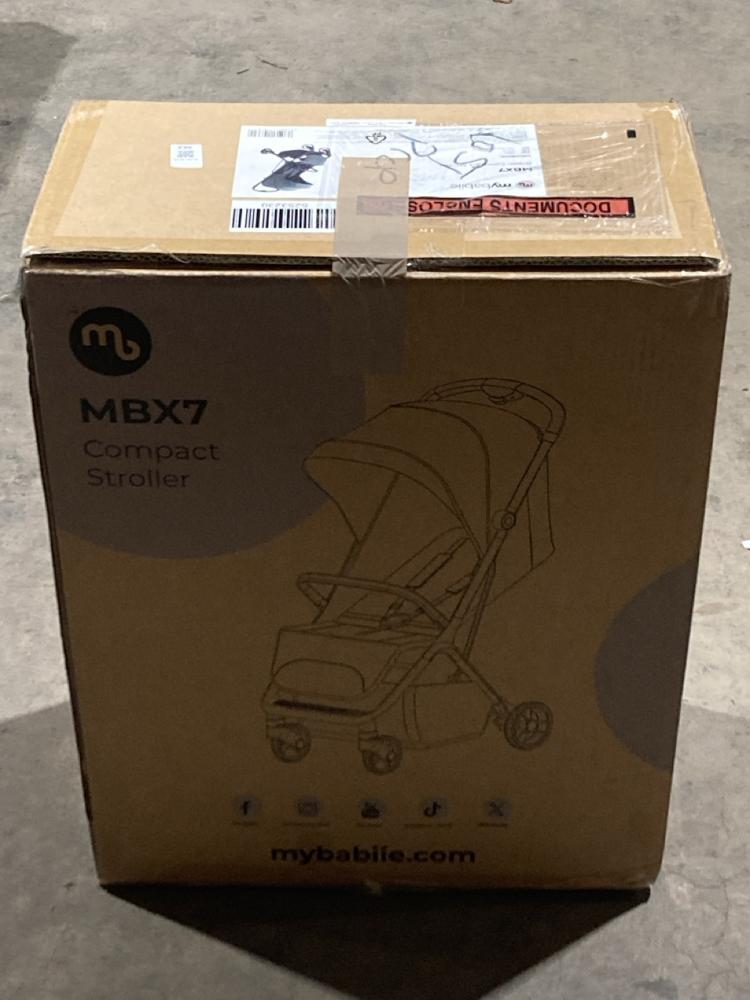 Lot 362  
            Birmingham SR106 - Collection or Optional Delivery Available 

                
MY BABIIE MBX7 GREEN COMPACT STROLLER ORIGINAL RRP £160 (LOCATION: RACKINGS)