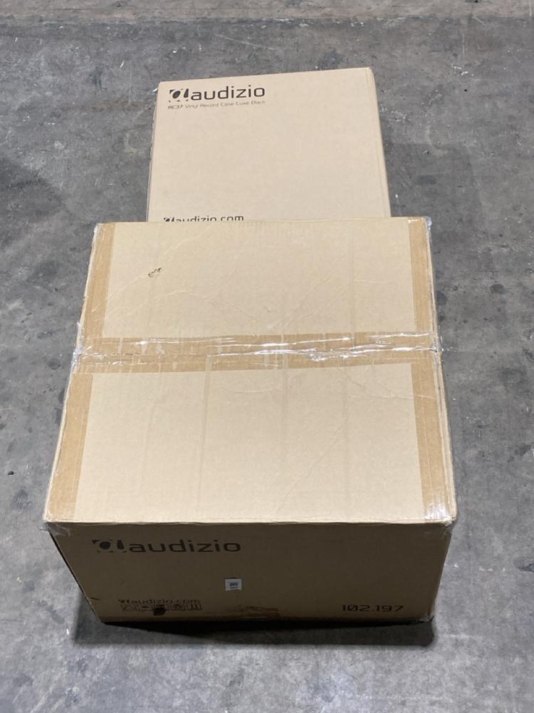 Lot 385  
            Birmingham SR106 - Collection or Optional Delivery Available 

                
2 X AUDIZIO ITEMS TO INCLUDE AUDIO VINYL RECORD CASE LUXE BLACK (LOCATION: RACKINGS)