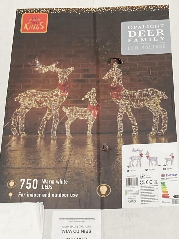 Lot 391  
            Birmingham SR106 - Collection or Optional Delivery Available 

                
THE KING OPALITE DEER FAMILY LOW VOLTAGE (LOCATION: RACKINGS)