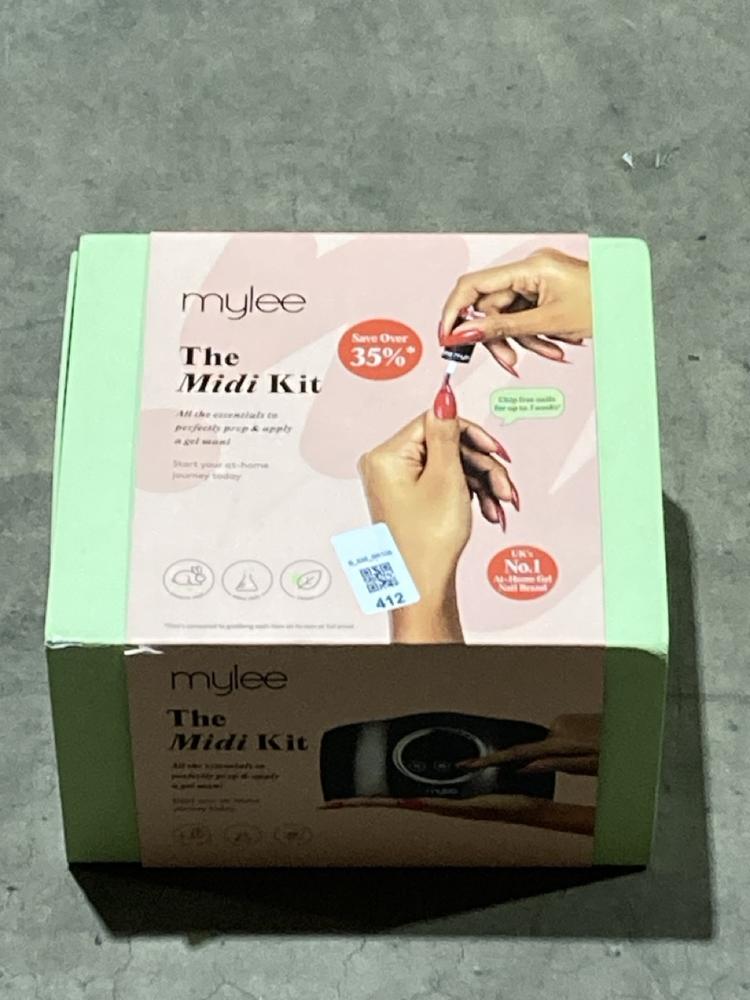 Lot 411  
            Birmingham SR106 - Collection or Optional Delivery Available 

                
STATUS HEATED AIRER WITH WINGS (LOCATION: RACKINGS)