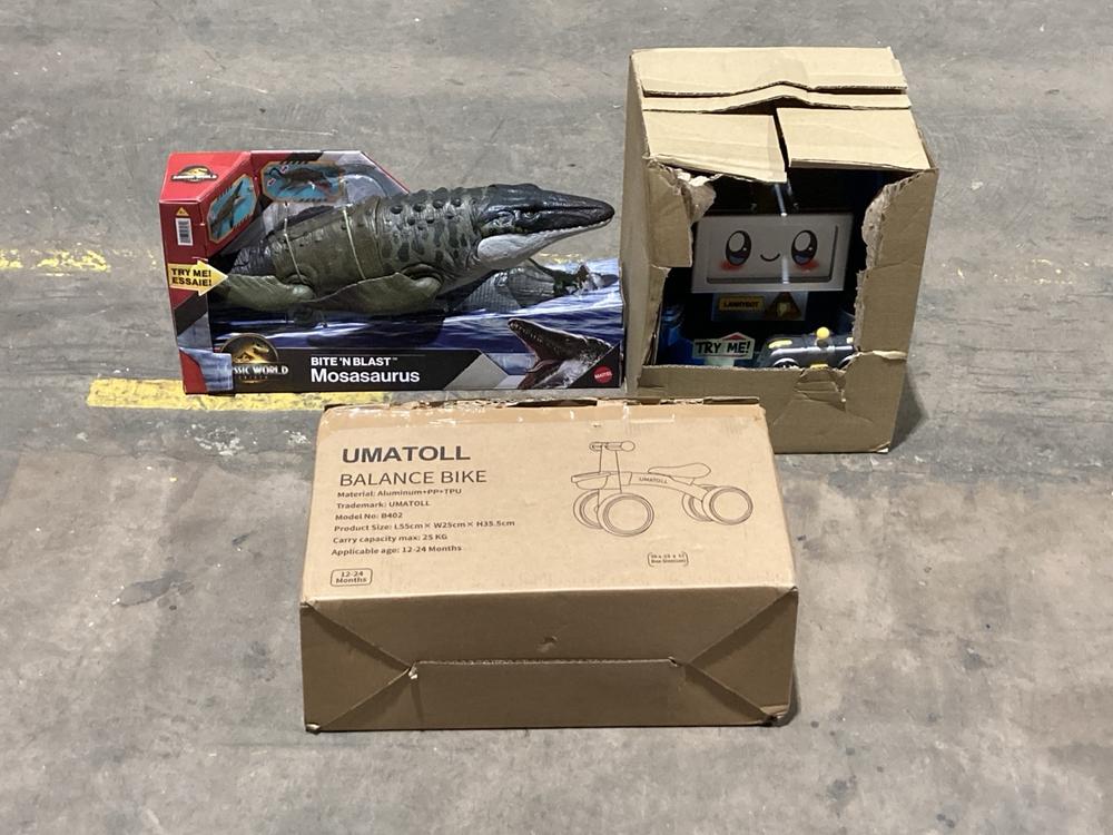 Lot 424  
            Birmingham SR106 - Collection or Optional Delivery Available 

                
3 X VARIOUS ITEMS TO INCLUDE UMATOLL BALANCE BIKE (LOCATION: RACKINGS)