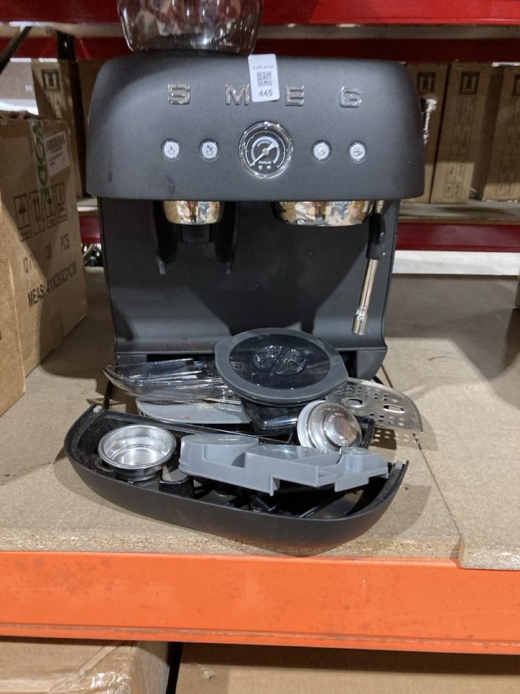 Lot 445  
            Birmingham SR106 - Collection or Optional Delivery Available 

                
SMEG ESPRESSO COFFEE MACHINE IN BLACK (LOCATION: RACKINGS)