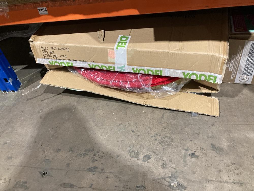 Lot 453  
            Birmingham SR106 - Collection or Optional Delivery Available 

                
SET 2 GIANT BAUBLE OUTDOOR DECORATIONS (LOCATION: RACKINGS)