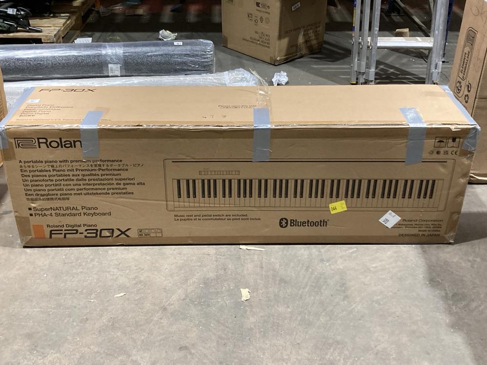 Lot 528  
            Birmingham SR106 - Collection or Optional Delivery Available 

                
ROLAND FP-30X DIGITAL PIANO ORIGINAL RRP £575 (LOCATION: ROW 5 - D )