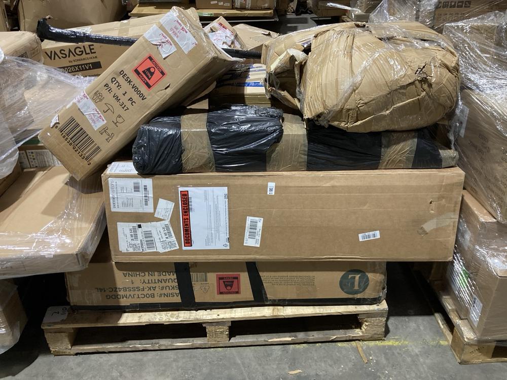 Lot 611  
            Birmingham SR106 - Collection or Optional Delivery Available 

                
PALLET OF ITEMS TO INCLUDE DORMEO OPTIONS HYBRID SINGLE 90X190CM MATTRESS (ALL PA...