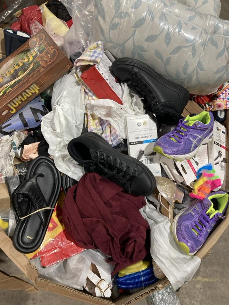 Lot 619  
            Birmingham SR106 - Collection or Optional Delivery Available 

                
PALLET OF ITEMS TO INCLUDE JUMANJI BOARD GAME (ALL PALLET CONTENTS MUST BE REMOVE...