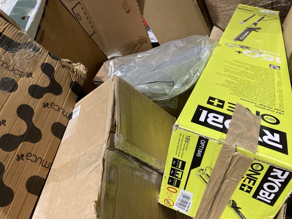 Lot 633  
            Birmingham SR106 - Collection or Optional Delivery Available 

                
PALLET OF ITEMS TO INCLUDE RYOBI CORDLESS POLE HEDGE TRIMMER (ALL PALLET CONTENTS...