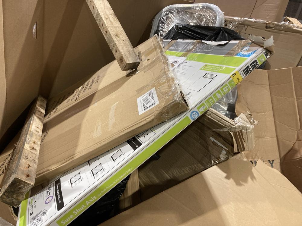 Lot 653  
            Birmingham SR106 - Collection or Optional Delivery Available 

                
PALLET OF ITEMS TO INCLUDE LINDAM SURE SHUT AXIS SAFETY GATE (ALL PALLET CONTENTS...