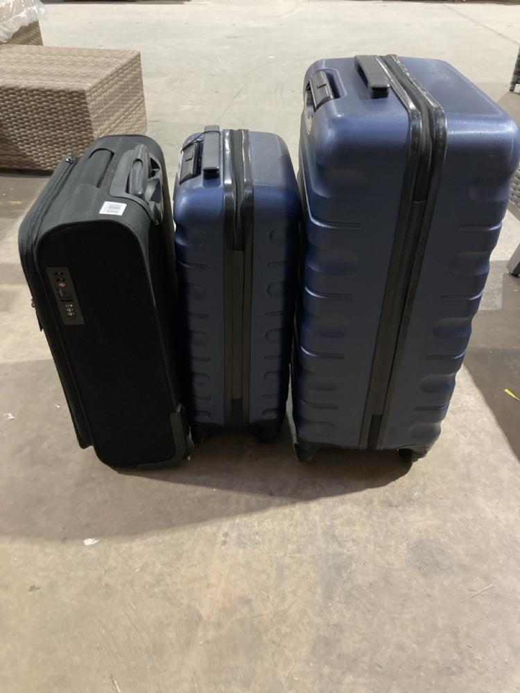 Lot 668  
            Birmingham SR106 - Collection or Optional Delivery Available 

                
3 X JOHN LEWIS AND PARTNERS ITEMS TO INCLUDE ANYDAY SMALL SUITCASE (LOCATION: WAL...