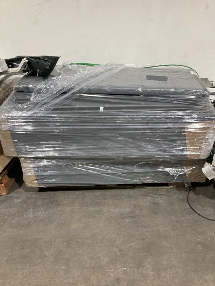 Lot 690  
            Birmingham SR106 - Collection or Optional Delivery Available 

                
DIVAN BED TO INCLUDE HEADBOARD (ALL PALLET CONTENTS MUST BE REMOVED FROM SITE,FLY...