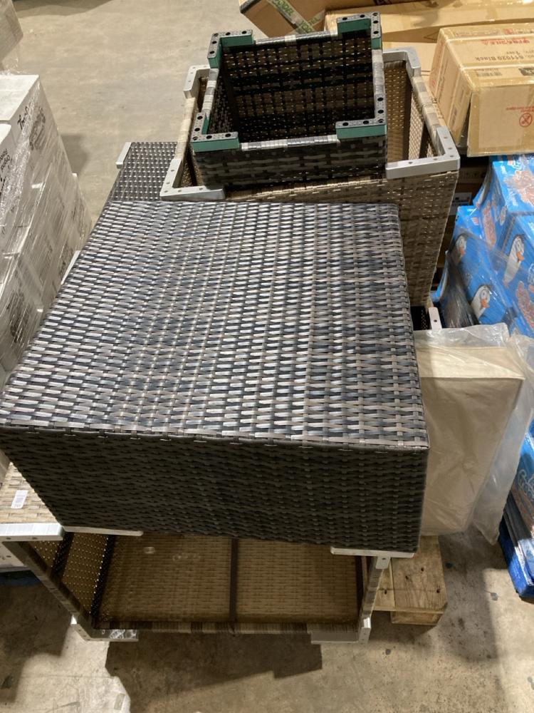 Lot 763  
            Birmingham SR106 - Collection or Optional Delivery Available 

                
PALLET OF ITEMS TO INCLUDE RATTAN OUTDOOR GARDEN FURNITURE (ALL PALLET CONTENTS M...