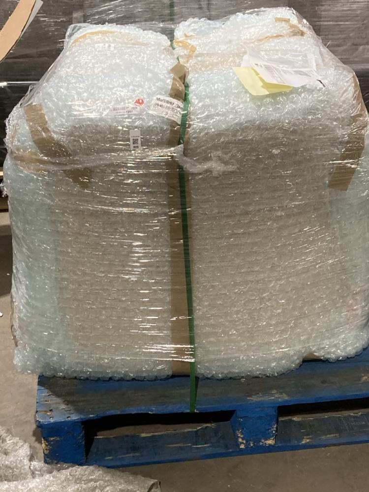 Lot 809  
            Birmingham SR106 - Collection or Optional Delivery Available 

                
RECLINER ARMCHAIR IN BLACK LEATHER (ALL PALLET CONTENTS MUST BE REMOVED FROM SITE...