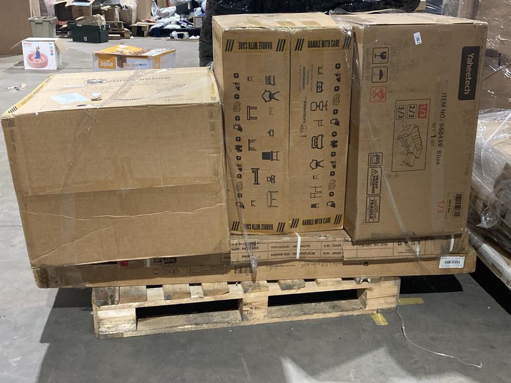 Lot 815  
            Birmingham SR106 - Collection or Optional Delivery Available 

                
PALLET OF FURNITURE PARTS TO INCLUDE FLOOR RUG (ALL PALLET CONTENTS MUST BE REMOV...