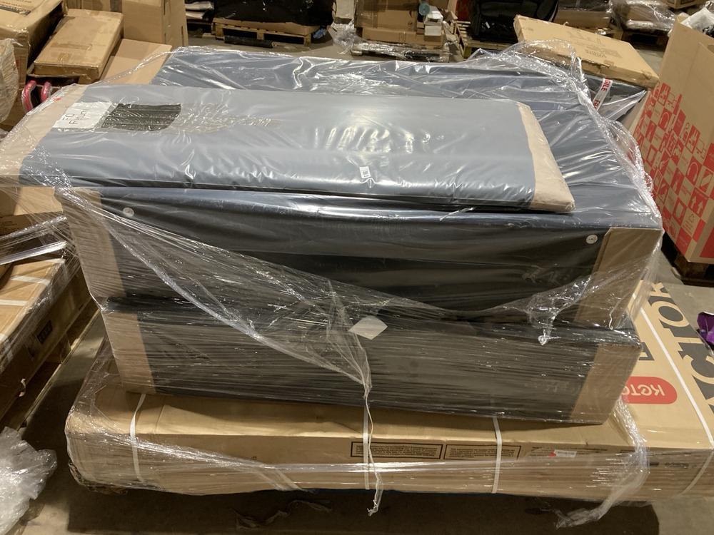 Lot 835  
            Birmingham SR106 - Collection or Optional Delivery Available 

                
PALLET OF ITEMS TO INCLUDE KETER SHED (ALL PALLET CONTENTS MUST BE REMOVED FROM S...