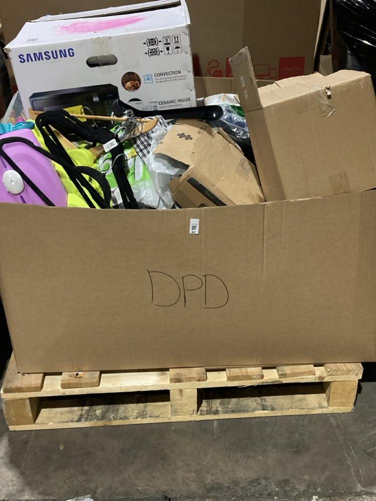 Lot 867  
            Birmingham SR106 - Collection or Optional Delivery Available 

                
PALLET OF ITEMS TO INCLUDE BSMOOM PORTABLE JUMP START (ALL PALLET CONTENTS MUST B...