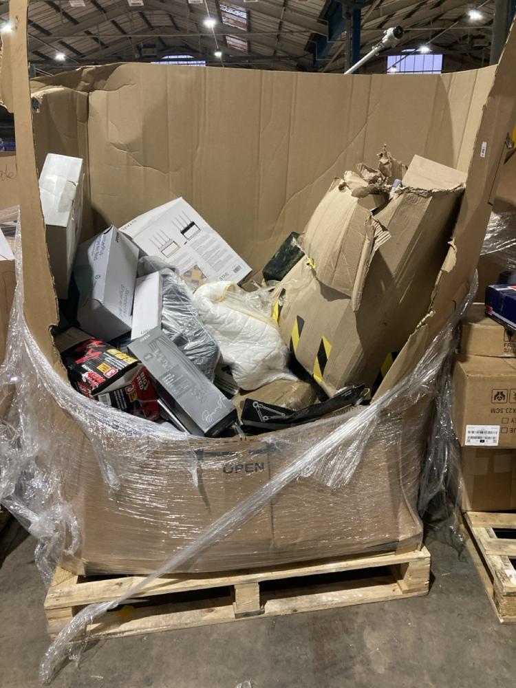 Lot 874  
            Birmingham SR106 - Collection or Optional Delivery Available 

                
PALLET OF ITEMS TO INCLUDE COFFEE CAPSULE STAND (ALL PALLET CONTENTS MUST BE REMO...