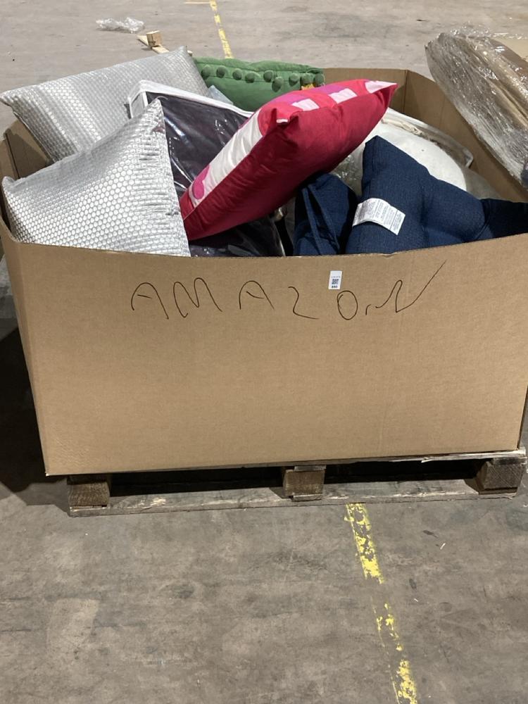 Lot 890  
            Birmingham SR106 - Collection or Optional Delivery Available 

                
PALLET OF ITEMS TO INCLUDE CUSHIONS (ALL PALLET CONTENTS MUST BE REMOVED FROM SIT...