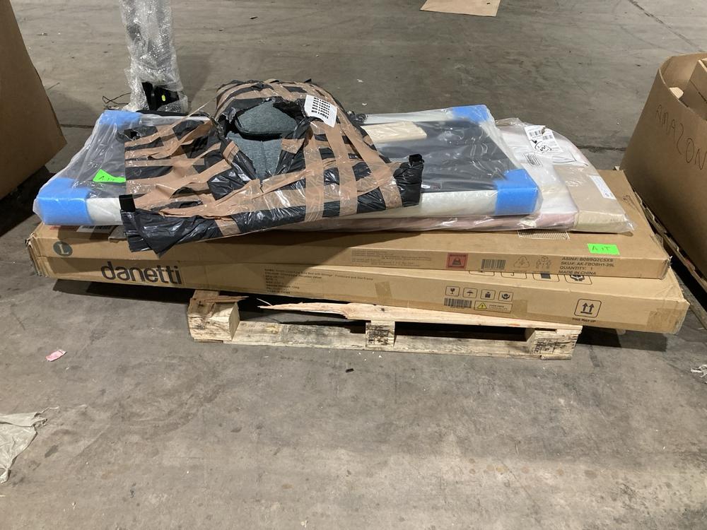 Lot 895  
            Birmingham SR106 - Collection or Optional Delivery Available 

                
PALLET OF BED PARTS TO INCLUDE HEADBOARD (ALL PALLET CONTENTS MUST BE REMOVED FRO...