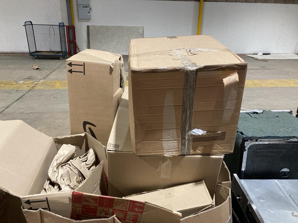Lot 904  
            Birmingham SR106 - Collection or Optional Delivery Available 

                
PALLET OF ITEMS TO INCLUDE FELIGHT CAT LITTER (ALL PALLET CONTENTS MUST BE REMOVE...