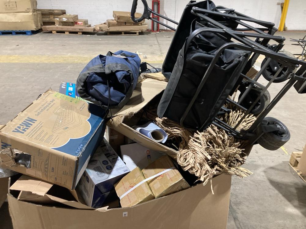 Lot 913  
            Birmingham SR106 - Collection or Optional Delivery Available 

                
PALLET OF ITEMS TO INCLUDE YAWN SELF INFLATING AIR BED (ALL PALLET CONTENTS MUST ...