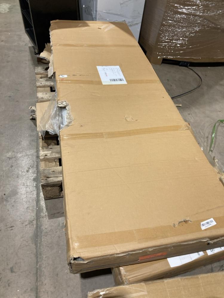 Lot 915  
            Birmingham SR106 - Collection or Optional Delivery Available 

                
PALLET OF ITEMS TO INCLUDE CODE RED EXAMINATION COUCH (PART LOT) (ALL PALLET CONT...