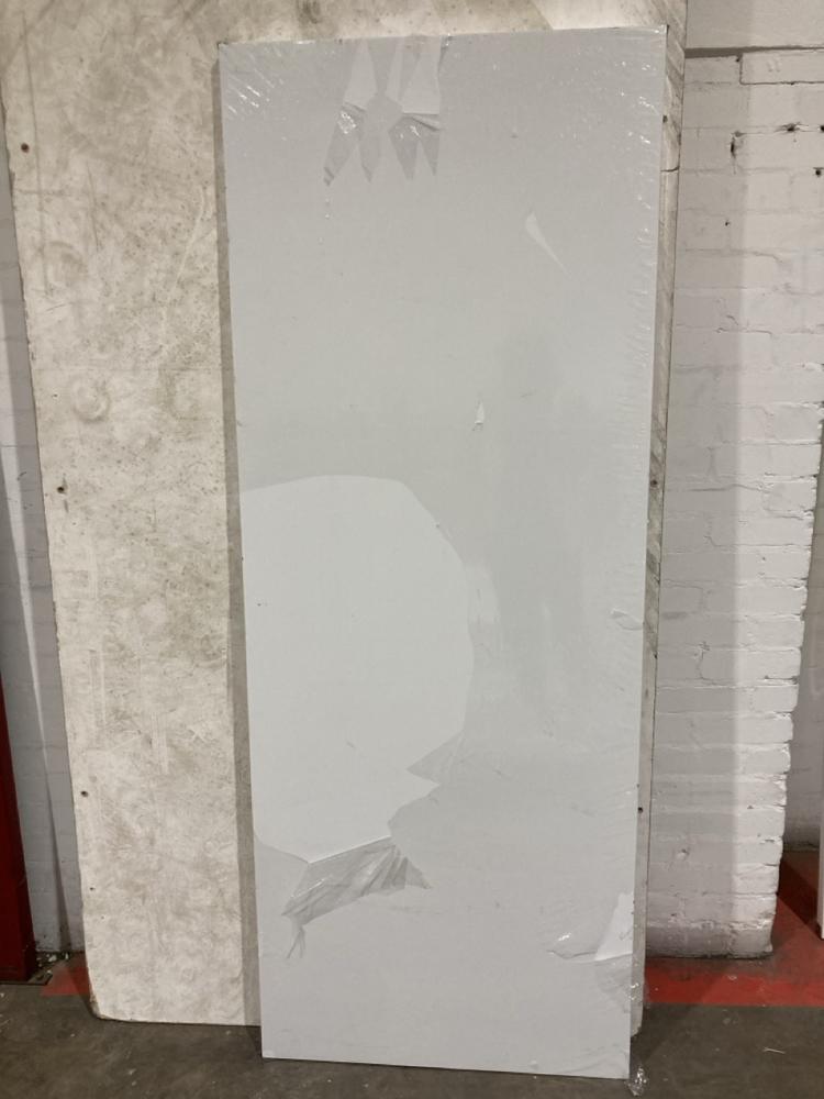 Lot 185  
            Birmingham SR104 - Collection or Optional Delivery Available 

                
CLIMADOOR 1981 X 762 X 35MM WHITE FLUSH PREFINISHED FIRE DOOR