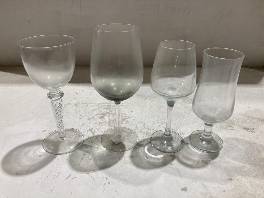 Lot 257  
            Birmingham SR104 - Collection 

                
BOX OF ASSORTED OAK FURNITURELAND WINE GLASSES