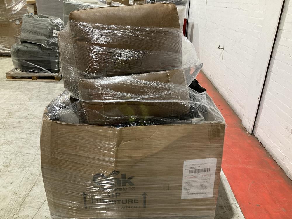 Lot 379  
            Birmingham SR104 - Collection or Optional Delivery Available 

                
PALLET OF OAK FURNITURELAND PARTS TO INCLUDE COLORADO LEFT ARM ELECTRIC RECLINER ...