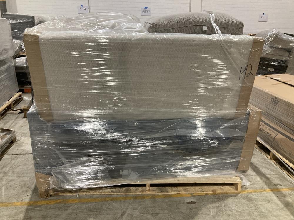 Lot 385  
            Birmingham SR104 - Collection or Optional Delivery Available 

                
PALLET OF OAK FURNITURELAND PARTS TO INCLUDE MORGAN CORNER MODULE IN SANTOS SILVE...