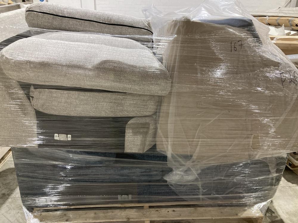 Lot 388  
            Birmingham SR104 - Collection or Optional Delivery Available 

                
PALLET OF OAK FURNITURELAND PARTS TO INCLUDE MELBOURNE RIGHT HAND CORNER SOFA IN ...