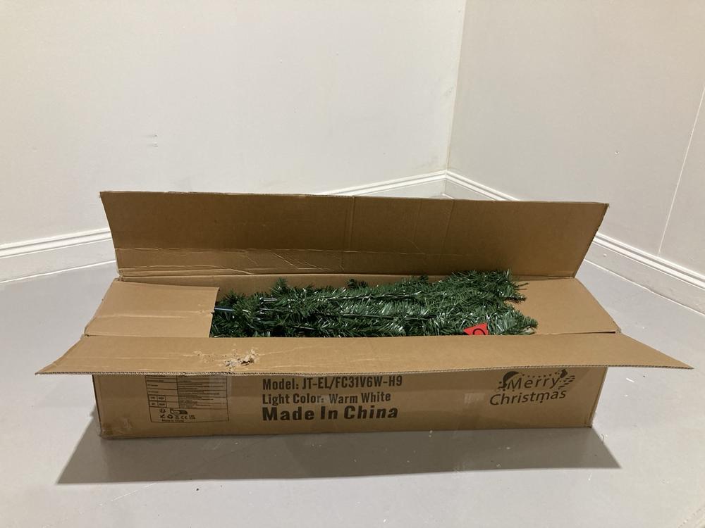 Lot 398  
            Birmingham SR104 - Collection or Optional Delivery Available 

                
7 - 5.5FT CREEN GRISTMAS TREE WITH WARM WHITE LED LIGHTS